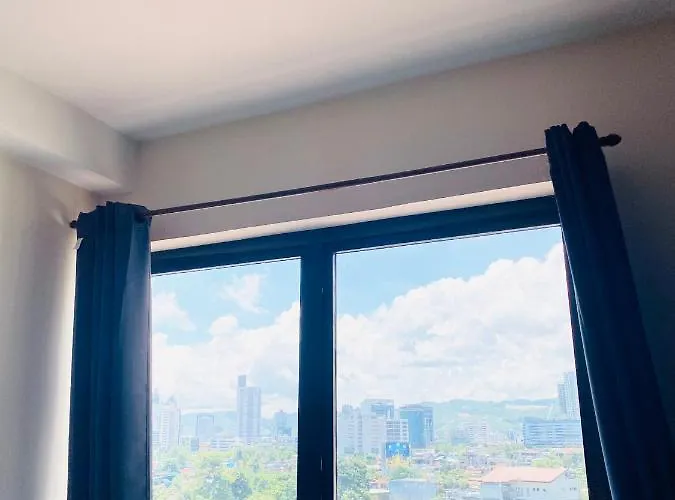 Persimmon Condominium Near Ayala Mall And Sm *